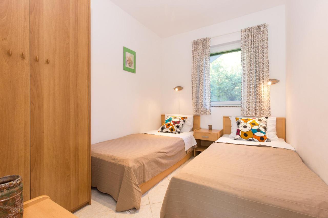 Apartments Krajina Novi Vinodolski Buitenkant foto